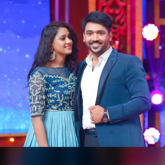 Maheshbabu-Keerthi Photos: 'మనసిచ్చి చూడు' మహేశ్ బాబుతో 'కార్తీకదీపం' కీర్తి , ఫొటోస్ అదిరాయ్