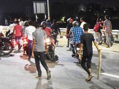 Patna Accident: जेपी गंगा पथ पर हादसे में महिला की मौत, गुस्साए लोगों ने फूंक दी बाइक, राहगीरों के वाहनों में तोड़फोड़