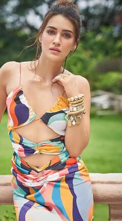 Kriti Sanon Pics: ਕ੍ਰੀਤੀ ਸੇਨਨ ਦੇ ਇਸ ਫ਼ੋਟੋਸ਼ੂਟ ਨੂੰ ਦੇਖ ਕੇ ਉੱਡ ਜਾਣਗੇ ਹੋਸ਼, ਦੇਖੋ ਖੂਬਸੂਰਤ ਤਸਵੀਰਾਂ