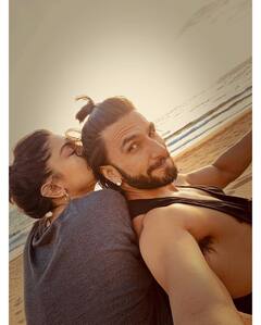 Deepika padukone- Ranveer singh: ரன்வீர் பிறந்தநாள் கொண்டாட்ட ஃபோட்டோஸ்!