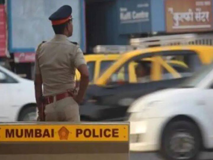 Mumbai Police Threatened received big threat got message about possibility of 26 11 like attack Marathi News Mumbai Police Threatened : मुंबईत पुन्हा 26/11 ची पुनरावृत्ती? मुंबई पोलिसांच्या कंट्रोल रूमला धमकीचा मेसेज