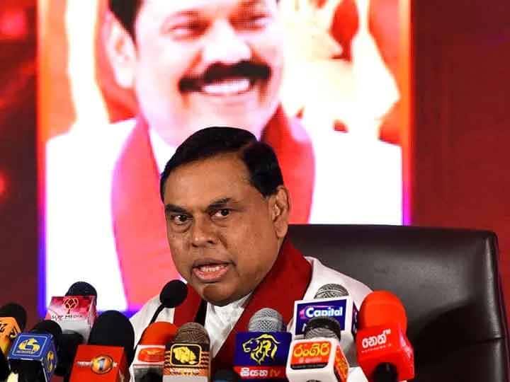 Sri Lanka Crisis: देश छोड़ने की फिराक में थे राष्ट्रपति राजपक्षे के छोटे भाई, एयरपोर्ट पर लोगों ने विरोध कर लौटने को किया मजबूर