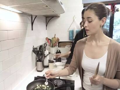 Alia Bhatt: Try Alia Bhatt’s South Indian Dishes For Weight Loss Alia Bhatt: பாலிவுட் ஸ்டார் ஆலியா பட் கிச்சனில் இடம்பெற்ற தென்னிந்திய சமையல் என்ன ரெசிபின்னு தெரியுமா?