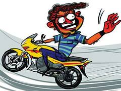 Chennai :சென்னையில் பைக்கில் வந்த ரூ.1.27 கோடி... போலீஸ் அதிர்ச்சி!