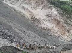 Uttarakhand Rain: ऋषिकेश-बद्रीनाथ हाईवे पर नासूर बना सिरोबगड़ का डेंजर जोन, बारिश होते ही गिरने लगता है मलबा