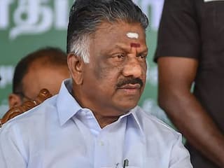A complaint has been filed against O.Panneerselvam on ADMK issue OPS: ஓபிஎஸ் கொள்ளையடித்தார்.. போலீஸ் நிலையத்தில் பரபரப்பு புகார்!