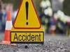 Etah Accident: आवारा पशु से टकराकर पलट गई यूपी रोडवेज की बस, एक यात्री की मौत, 14 घायल