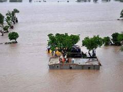 Gujarat flood: ਗੁਜਰਾਤ 'ਚ ਮੀਂਹ ਨੇ ਮਚਾਈ ਤਬਾਹੀ, ਅਹਿਮਦਾਬਾਦ, ਵਲਸਾਡ ਸਮੇਤ ਕਈ ਸ਼ਹਿਰਾਂ 'ਚ ਹੜ੍ਹ ਵਰਗੀ ਸਥਿਤੀ, ਦੇਖੋ Photos