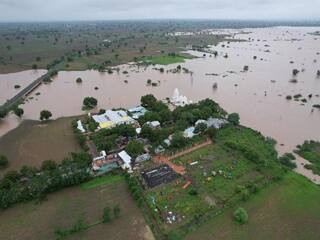 Maharashtra Mumbai Rain : मराठवाड्यासह विदर्भात काही ठिकाणी पूरस्थिती, नागरिकांना सतर्कतेचा इशारा