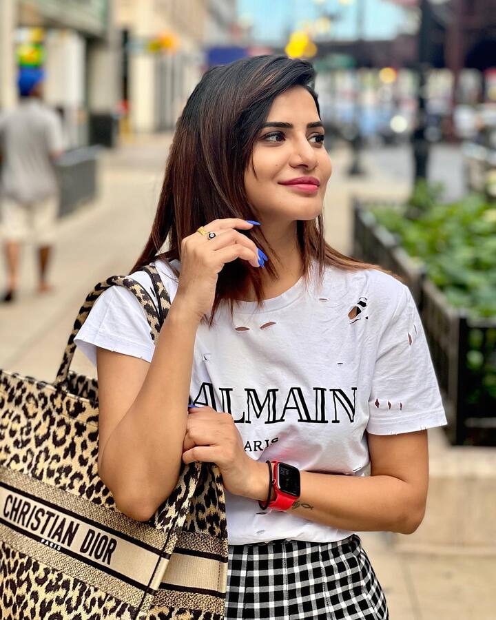 అమెరికాలో షికార్లు కొడుతున్న అషూరెడ్డి -Image credit: Ashu Reddy/Instagram
