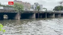 Hussain Sagar water Danger Level : ప్రమాదకర స్థాయికి చేరిన హుస్సేన్ సాగర్ వరద
