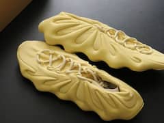 Kanye West: ఇదేం డిజైన్‌ సామీ, సగం ఉడికించి వదిలేసిన పాస్తాలా ఉంది-ఈజీ షూ డిజైన్‌పై సెటైర్లు