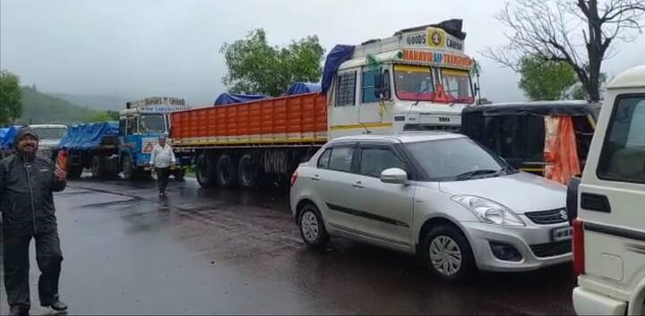 पाली नजीकच्या अंबा नदीवरील पुलावर पाणी... सुधागड-पाली तालुक्यातील वाकण-पाली वाहतूक बंद ... 