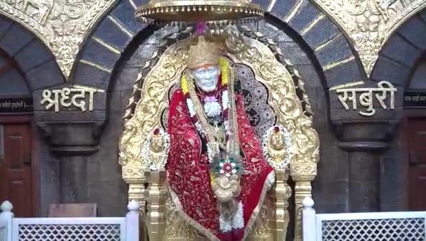 शिरडी के साई बाबा मंदिर में दर्शन को लेकर बदले नियम, वीआईपी के साथ आम भक्तों को भी मिलेगा फायदा