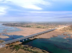 Bundelkhand Expressway PICS: पीएम मोदी शनिवार को करेंगे बुंदेलखंड एक्सप्रेसवे का उद्घाटन, अब फर्राटा भरेंगी गाड़ियां