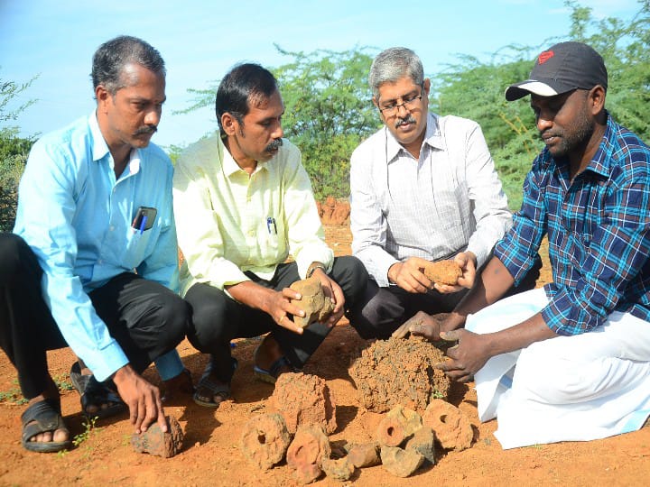 சிவகங்கையை அடுத்த பையூரில் பெருங்கற்கால இரும்பு உருக்காலை எச்சங்கள் கண்டுபிடிப்பு..!