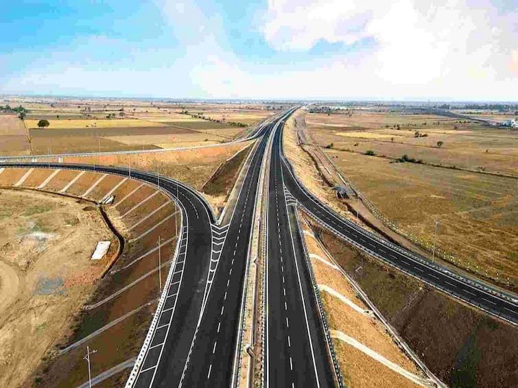 Bundelkhand Expressway is set to be inaugurated by PM Narendra Modi on 16th July know details insight marathi news Bundelkhand Expressway : बुंदेलखंड एक्सप्रेसवेचं 16 जुलैला लोकार्पण; जाणून घ्या वैशिष्ट्ये