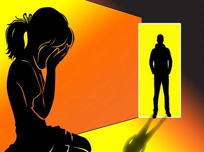 dharmapuri girl from dies by suicide as her boyfriend cheated her TNN அடிக்கடி தனிமையில் சந்தித்து  ஏமாற்றிய காதலன் தீக்குளித்த சிறுமி உயிரிழப்பு - தருமபுரியில் சோகம்