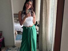 Malavika Mohanan Veshti : வேஷ்டியில் மாளவிகா மோகன்: வைரலாகும் புகைப்படங்கள்...