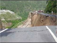 Chamoli News: बारिश के कारण बह गया बद्रीनाथ NH का एक हिस्सा, बड़े वाहनों की आवाजाही पर लगी रोक