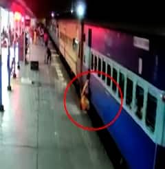 ટ્રેનમાં ચઢી રહી હતી મહિલા અચાનક વધી સ્પીડ, પોલીસકર્મી અને મુસાફરોએ દોટ મૂકી બચાવ્યો જીવ