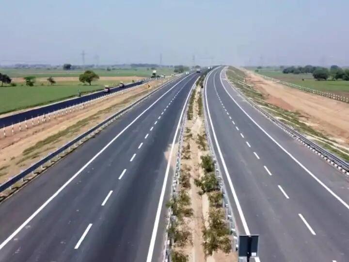 Uttar Pradesh has become the Expressway Capital of the country with superfast Expressway Capital : उत्तरप्रदेश देशात सुपरफास्ट, सात एक्सप्रेस वेसह ठरलं देशाचे 'एक्सप्रेस वे कॅपिटल'