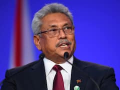 Gotabaya Rajapaksa: శ్రీలంక సంక్షోభంలో మరో ట్విస్ట్ - రాత్రికి రాత్రే దేశం నుంచి పారిపోయిన అధ్యక్షుడు గొటబాయ రాజపక్స
