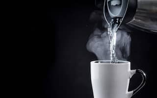 Healthy Tips :  ਇਹ 10 ਫਾਇਦੇ ਜਾਣ ਕੇ ਤੁਹਾਨੂੰ ਗਰਮ ਪਾਣੀ ਪੀਣ ਅਤੇ ਯੂਜ਼ ਕਰਨ ਦੀ ਪੈ ਜਾਵੇਗੀ ਆਦਤ ! ਜਾਣੋ ਕਿਵੇਂ