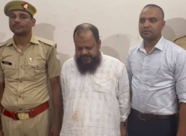 Kanpur Violence: फंडिंग के आरोपी हाजी वासी की 16 संपत्तियों पर जल्द चलेगा बुलडोजर? केडीए कर रहा है तैयारी up news kanpur violence bulldozers will soon run on 16 properties of Haji wasi ann Kanpur Violence: फंडिंग के आरोपी हाजी वासी की 16 संपत्तियों पर जल्द चलेगा बुलडोजर? केडीए कर रहा है तैयारी