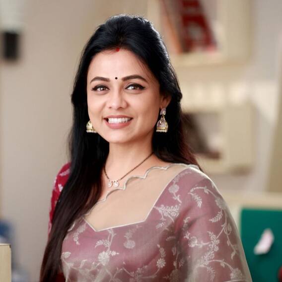 प्रार्थनाचं देखणं रूप...