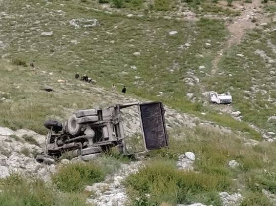 Road Accident : 3 killed, 3 seriously injured in Truck accident in Lahore Manali-Leh Road Accident : ਮਨਾਲੀ-ਲੇਹ ਰੋਡ 'ਤੇ ਖੱਡ 'ਚ ਡਿੱਗਿਆ ਟਰੱਕ, ਤਿੰਨ ਲੋਕਾਂ ਦੀ ਮੌਤ, ਤਿੰਨ ਦੀ ਹਾਲਤ ਗੰਭੀਰ