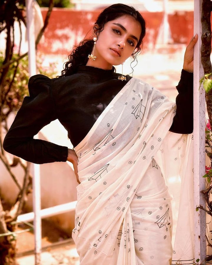અભિનેત્રીની તસવીરો સોશિયલ મીડિયા પર વાયરલ થઈ રહી છે.