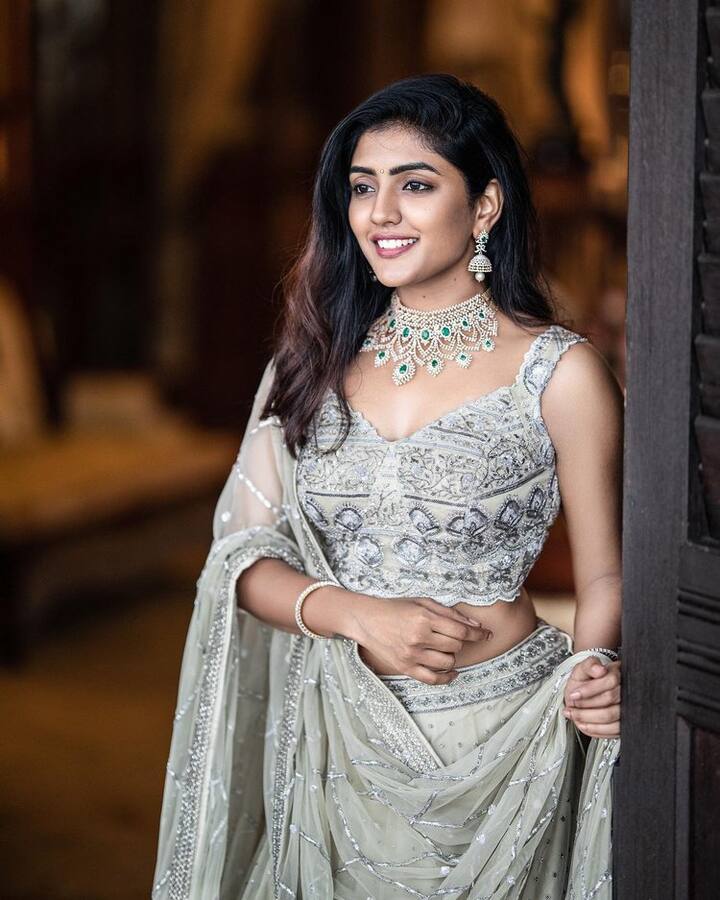 'అరవింద సమేత' సినిమాలో కీలకపాత్రలో కనిపించింది. (Courtesy : Eesha Rebba Instagram)