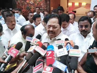 Minister Durai Murugan said that Ponnaiyan talks like a madman பொன்னையன் பைத்தியகாரர் மாதிரி பேசுறார்’ - அமைச்சர் துரை முருகன்