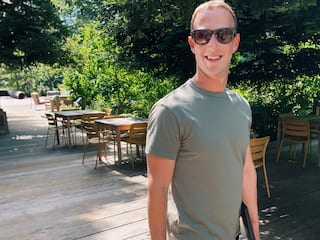 Mark Zuckerberg : 31 மில்லியன் டாலர்களுக்கு விற்பனையாகும் ஃபேஸ்புக் நிறுவனர் மார்க்கின் வீடு.. ஏன் தெரியுமா?
