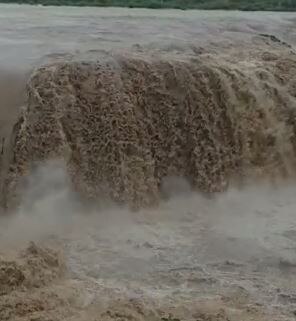 Maharashtra Rains :  पालघरसह नाशिक आणि पुणे जिल्ह्यात रेड अलर्ट, अनेक ठिकाणी जनजीवन विस्कळीत