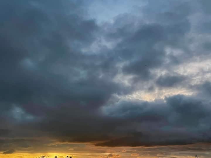 Delhi Rain: दिल्ली-एनसीआर में मौसम हुआ सुहाना, हल्की बारिश से गर्मी से मिली थोड़ी राहत Rain in Delhi NCR On Thursday and Temperature is Down Check Weather Update Delhi Rain: दिल्ली-एनसीआर में मौसम हुआ सुहाना, हल्की बारिश से गर्मी से मिली थोड़ी राहत