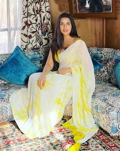 Charu Asopa साड़ी में लगती हैं कमाल, खूबसूरती देख फैंस हो जाते हैं बेहाल