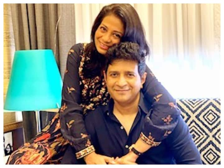 KK's wife Jyothy Krishna Paints Their Picture, Posts It With A Heartfelt Note KK's wife Jyothy Krishna Paints Their Picture, Posts It With A Heartfelt Note