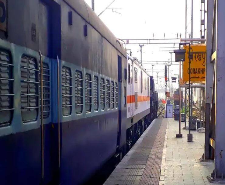 Indian Railways: Good news for railway passengers! These trains will now have temporary coaches Indian Railways: ਰੇਲਵੇ ਯਾਤਰੀਆਂ ਲਈ ਖੁਸ਼ਖਬਰੀ! ਹੁਣ ਇਨ੍ਹਾਂ ਟਰੇਨਾਂ 'ਚ ਹੋਣਗੇ ਅਸਥਾਈ ਕੋਚ