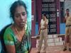 Crime : கன்னியாகுமரி: ''ஏமாத்திட்டாரு.. அதான் குத்திக்கொன்னுட்டேன்'' 100-க்கு போன் போட்ட பெண்! ஷாக்கான போலீசார்!