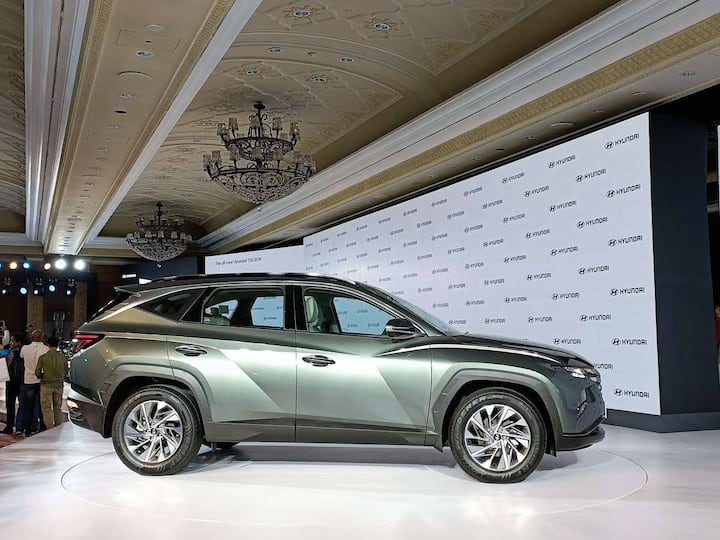 2022 Hyundai Tucson SUV unveiled in India Hyundai Tucson 2022: మొట్టమొదటి సారి హ్యుండాయ్ కారులో ఆ ఫీచర్ - టక్సన్‌ను రివీల్ చేసిన కంపెనీ!