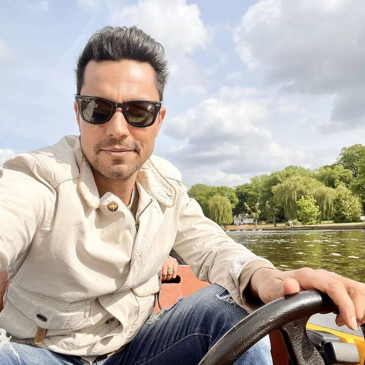 આ વેબ સિરીઝ 'ઈન્સ્પેક્ટર અવિનાશ' 1990ના દાયકામાં ઉત્તર પ્રદેશના એક સુપર કોપના જીવન અને સમય પર આધારિત છે.