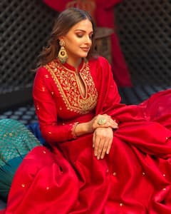 Himanshi Khurana Pic: टर्की घूम रही हैं बिग बॉस फेम हिमांशी खुराना, शेयर की ये खूबसरत तस्वीर