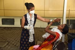 Gujarat Corona Case: बीते 24 घंटे में मिले कोरोना के 742 नए केस, जानें- उन जिलों का हाल जहां बढ़ रहे मामले