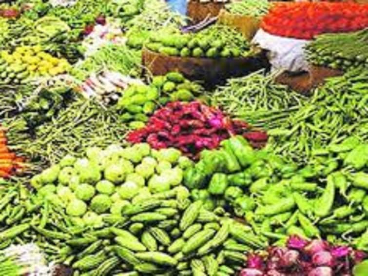 Due to heavy rains, the arrival of leafy vegetables is low, the price of vegetables is increasing vegetables Prices increased : मुसळधार पावसामुळं कल्याण बाजार समितीत पालेभाज्यांची आवक कमी, भाज्यांच्या दरात वाढ 