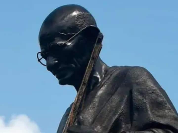 Mahatma Gandhi's Statue Vandalised In Toronto Canada To Terrorise Indian Community Mahatma Gandhi Statue: కెనడాలో మహాత్మా గాంధీకి అవమానం, విగ్రహంపై అభ్యంతరకర రాతలు