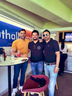 Photos: धोनी-भज्जी से लेकर रैना तक, लॉर्ड्स वनडे देखने पहुंचे पूर्व दिग्गज क्रिकेटर; तस्वीरें वायरल