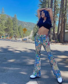 Sakshi Agarwal: பிக்பாஸ் புகழ் நடிகை சாக்‌ஷி அகர்வால் லேட்டஸ்ட் கிளிக்ஸ்!