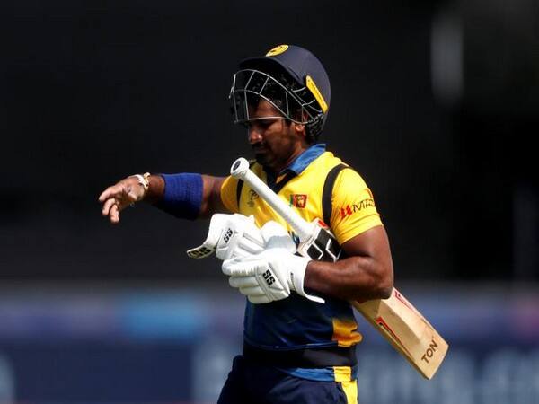 ২০১৮ সালে ডেভিড ওয়ার্নার সানরাইজার্স হায়দরাবাদের জার্সিতে খেলেননি। সেবারই কুশল পেরেরাকে প্রস্তাব দেওয়া হয়েছিল। যদিও তিনি ঘরোয়া ক্রিকেট খেলবেন বলে সেই প্রস্তাব ফিরিয়ে দিয়েছিলেন।